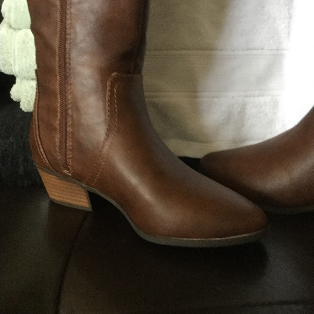 Dr. Scholl's Chestnut Winter Boots